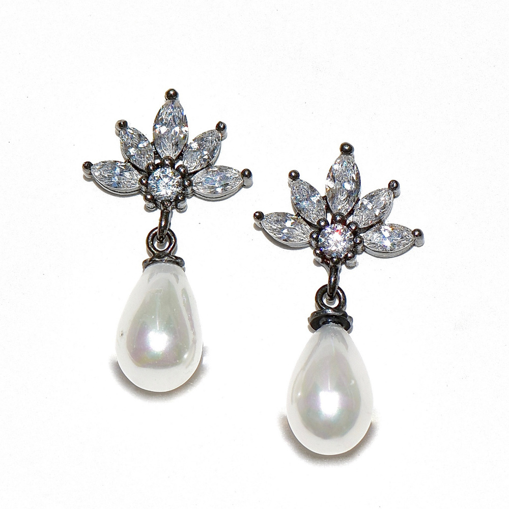 Sterling Silver Pearl Drop Earrings/Danglers